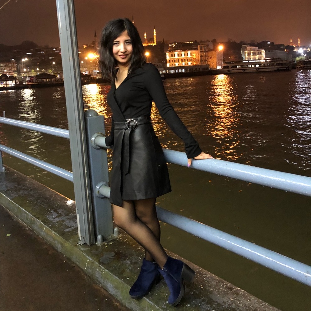 Dress - Picture 2 of 3